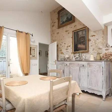 Bedandbeige, La Belle Etape Bed and breakfast 3*
